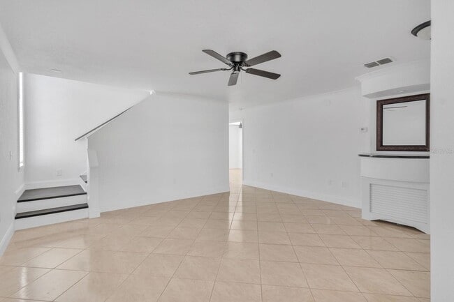 Building Photo - 2113 Jessa Dr