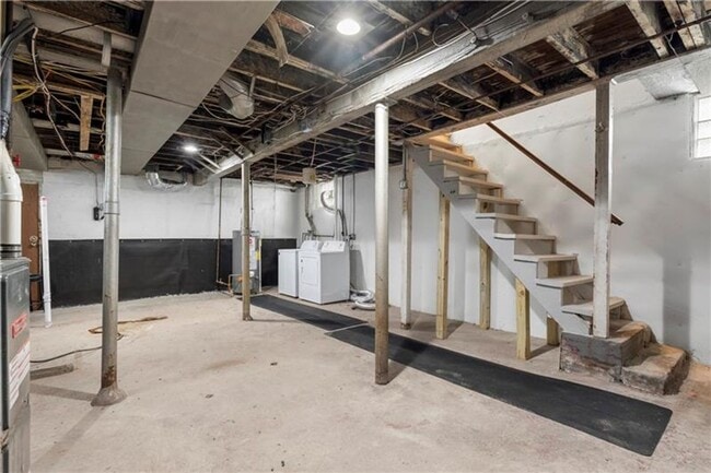 Building Photo - Tucked-Away 3bed 1 bath Treasure with City Perks Just Minutes Away