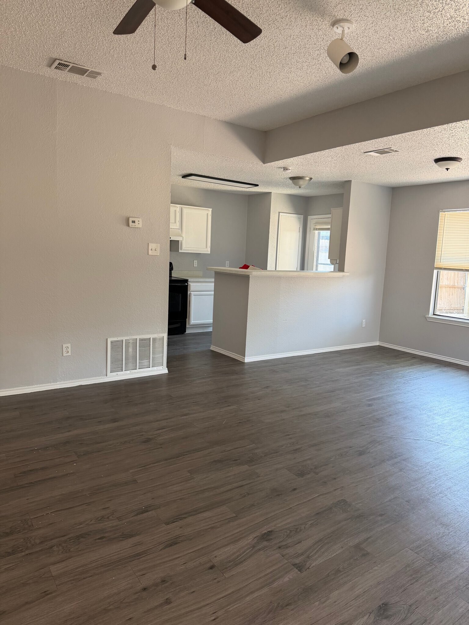 Building Photo - 310 Gregory Ln