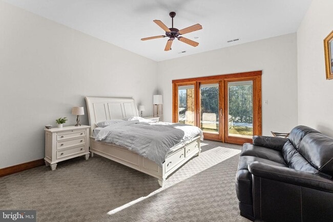 Building Photo - 3535 Meadow Rd