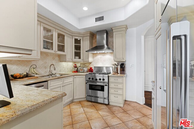 Building Photo - 137 S Spalding Dr