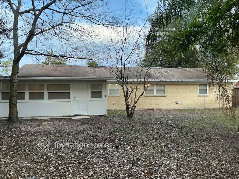 Building Photo - 1116 Willow Ln