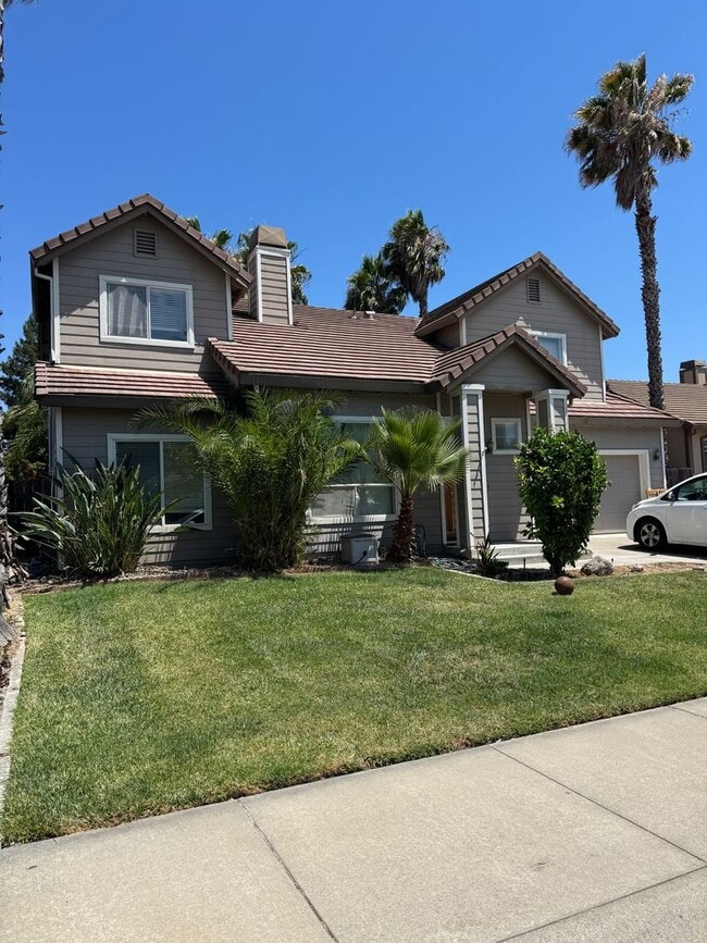 Primary Photo - Beautiful 4-Bedroom Home for Rent in Dixon!
