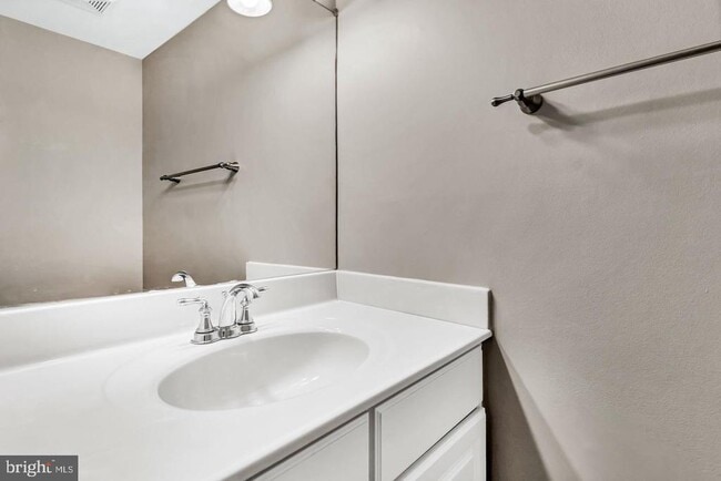 Building Photo - 12228 Grassy Hill Ct