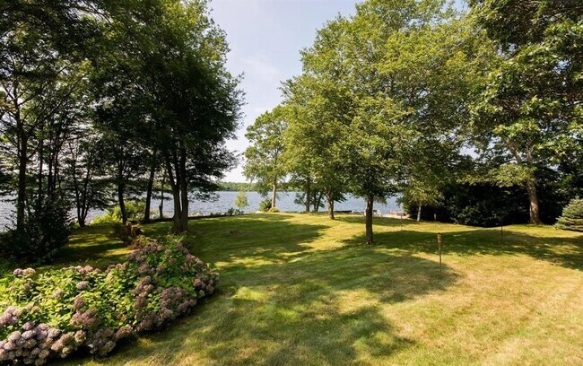 Building Photo - 67 Lake Side Dr