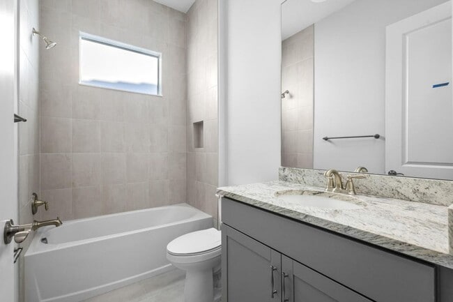 Building Photo - 14192 Lacebark Ln