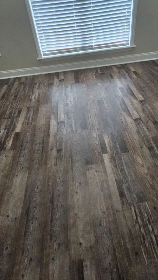 Building Photo - Knights Landing four bedroom home