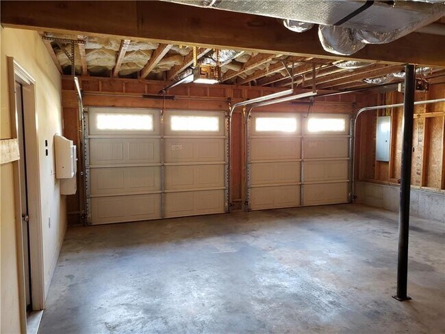 Building Photo - 247 Dogwood Ln SE