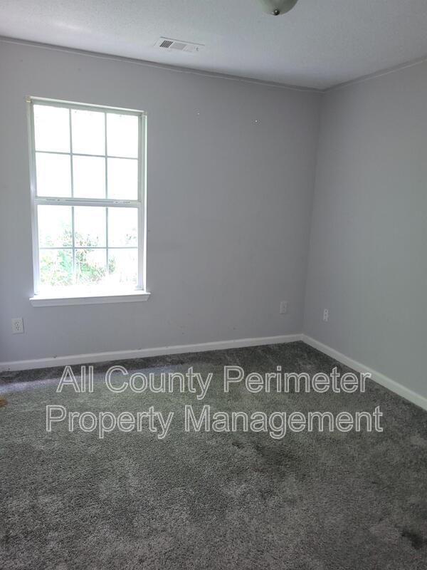 Building Photo - 7620 Creekside Ln