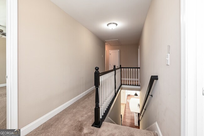 Building Photo - 2045 Birmingham Ct