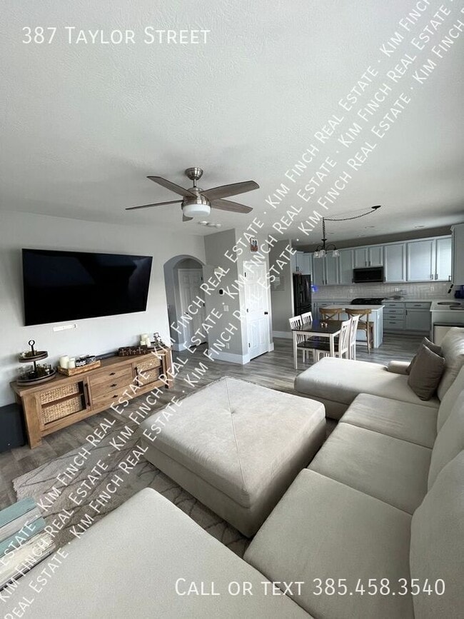 Building Photo - 387 Taylor St