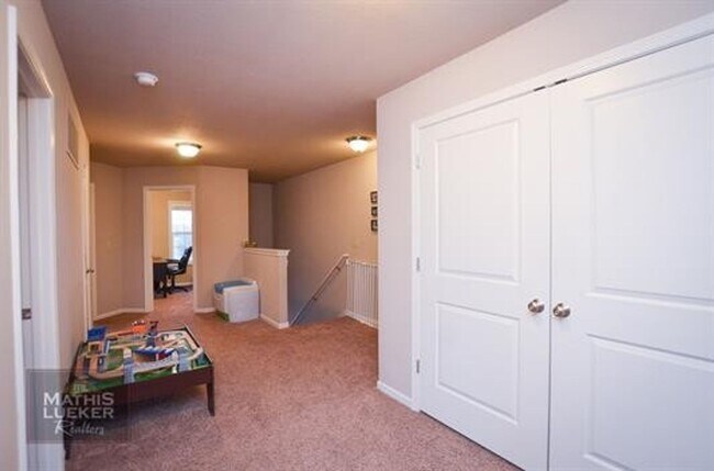 Building Photo - Great Home!