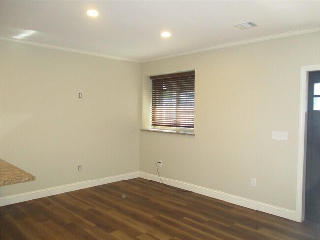 Building Photo - 609 Armistice Blvd