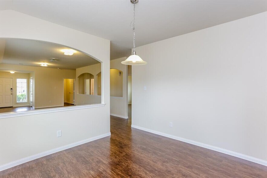 Building Photo - 21431 Wilona Way