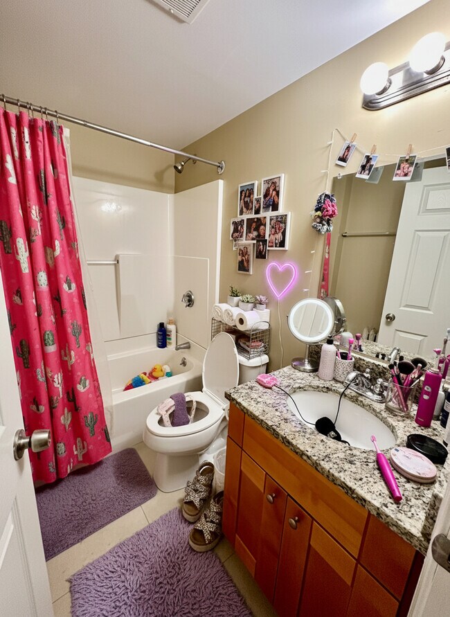 Building Photo - 328 St Paul St