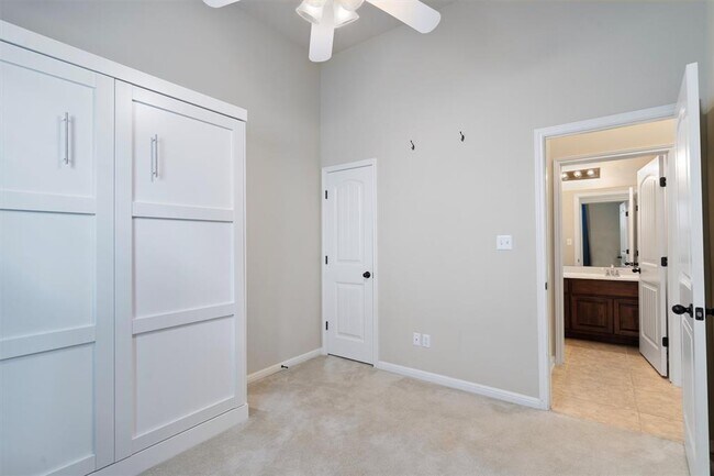 Building Photo - 4405 Tambre Bend