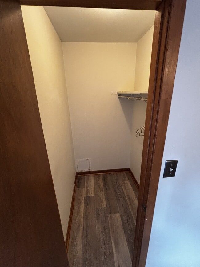 Building Photo - 6 Treva Ln
