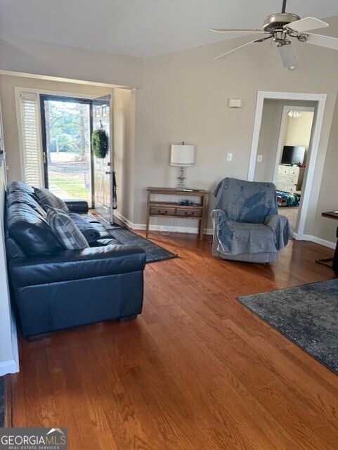 Building Photo - 236 Major Rd