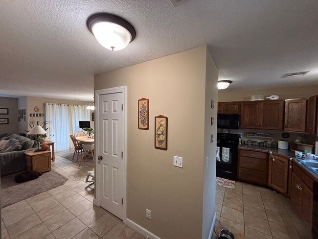 Building Photo - Spacious 3 Bed / 2.5 Bath Duplex – West Manhattan