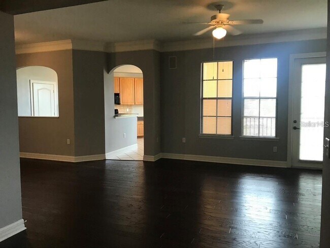 Building Photo - 501 Mirasol Cir
