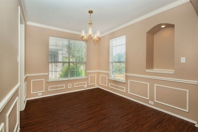 Building Photo - 3412 Pueblo Dr