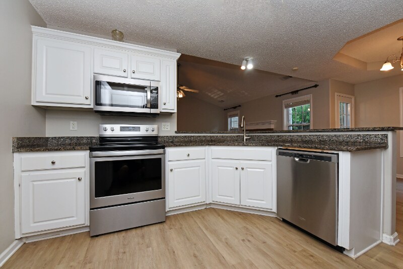 Building Photo - 1417 Faith Dr