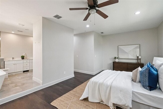 Building Photo - 6146 Golden Dewdrop Trail