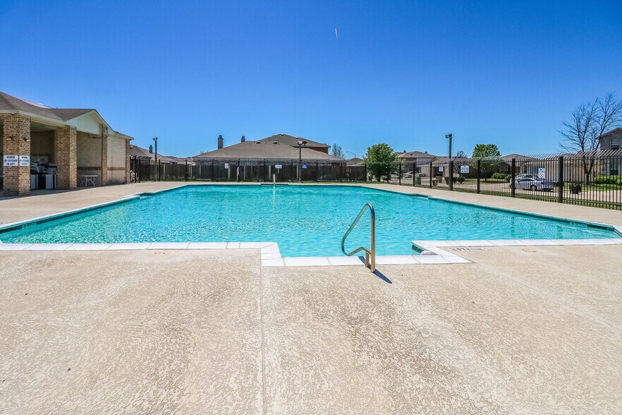 Building Photo - 4113 Hunters Creek Dr