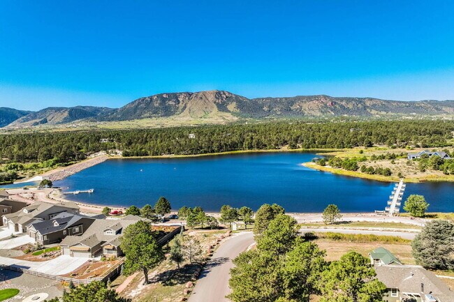 Building Photo - Upgraded Ranch Home in Lake of the Rockies...