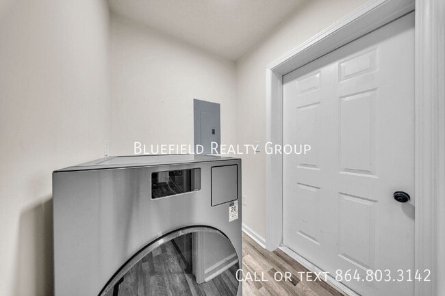 Building Photo - 130 Harmony Dr
