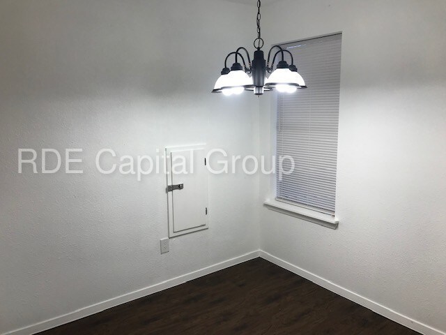 Building Photo - Beautiful 2/2 in Haltom City