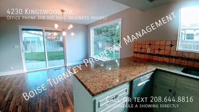 Building Photo - 4230 Kingswood Dr