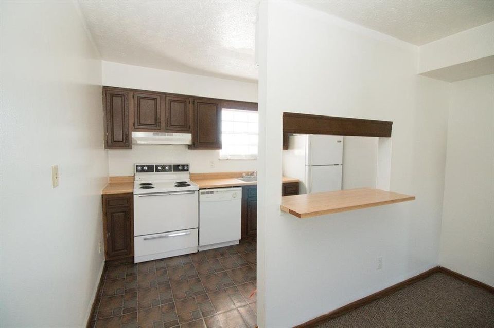 Building Photo - 2407 Collis Ave