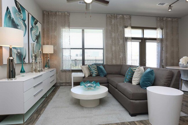 Building Photo - Live Stylish + Save $1,000