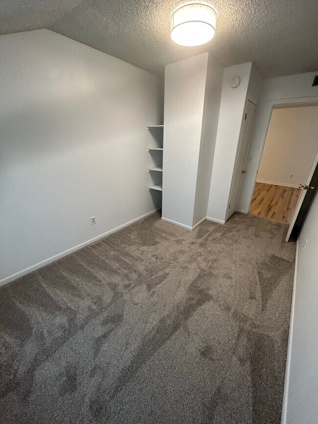 2nd floor bedroom 4 - 670 S Governor St