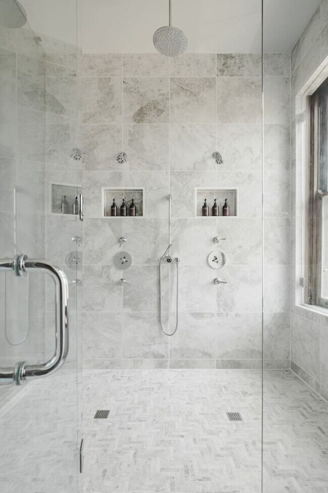 Building Photo - 1201 Jackson St