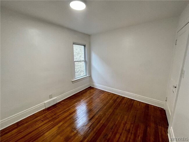 Building Photo - 434 23rd St
