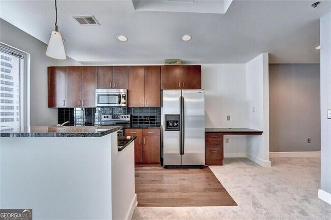 Building Photo - 44 Peachtree Pl NE