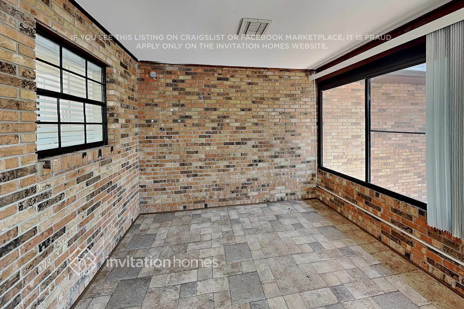 Building Photo - 34139 Radio Rd