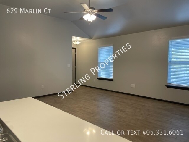 Building Photo - 629 Marlin Ct