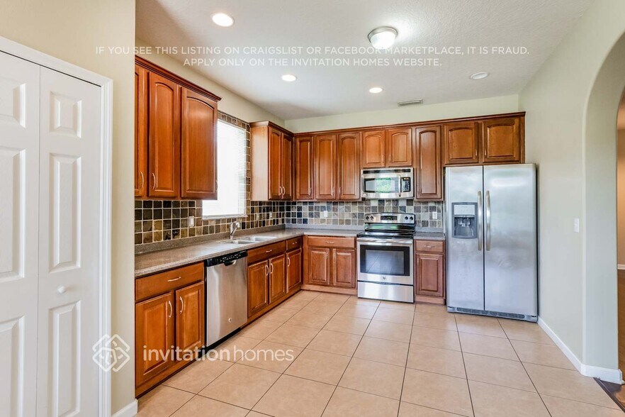 Building Photo - 257 Perfect Dr