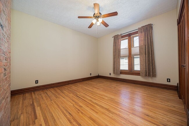 Building Photo - 357 Jackson St