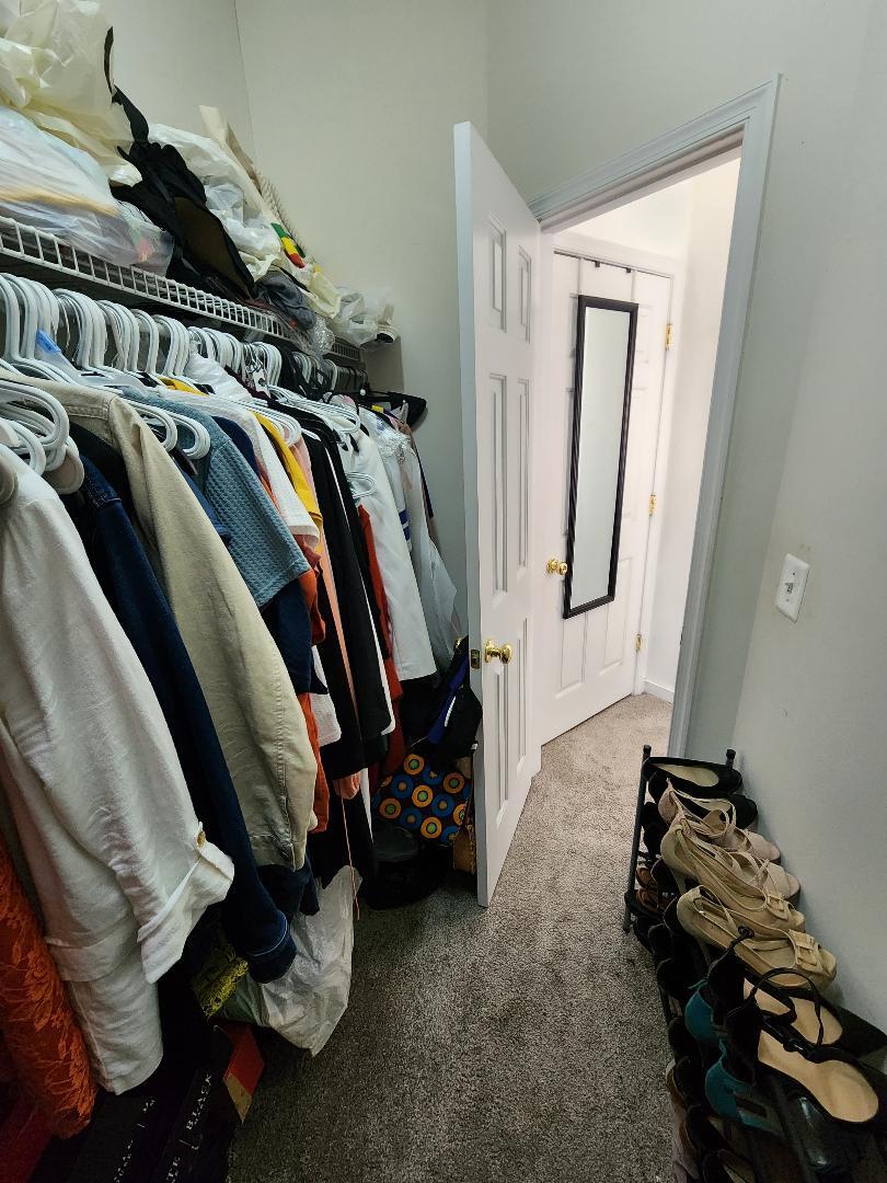 Walk-in Closet - 4205 Riding Place Rd