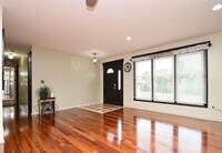 Building Photo - 4955 Lakeshore Dr
