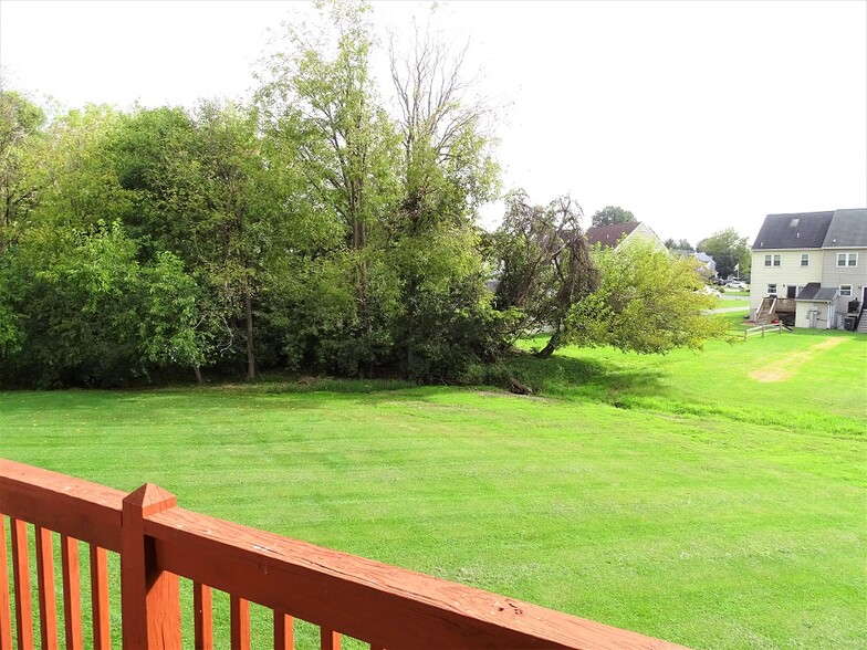 Building Photo - 677 Brunnerville Rd