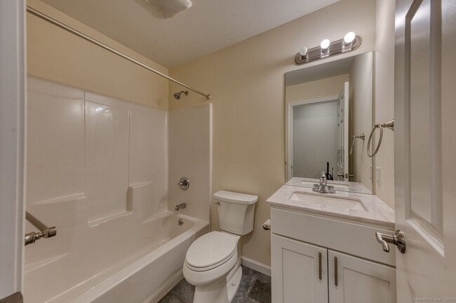 Building Photo - 43 Belvedere Dr