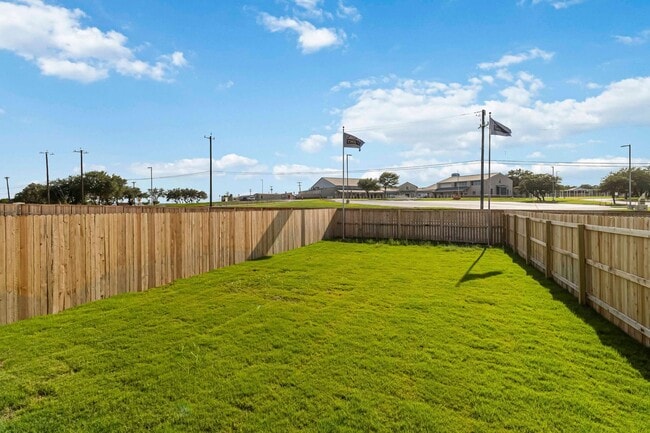 Building Photo - Brand New Amanda Park Townhome | 3 Bed, Private Yard & Modern Finishes