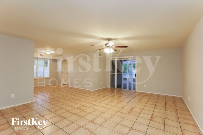 Building Photo - 11438 N 39th Dr