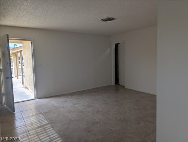 Building Photo - 4446 Honeydew Cir