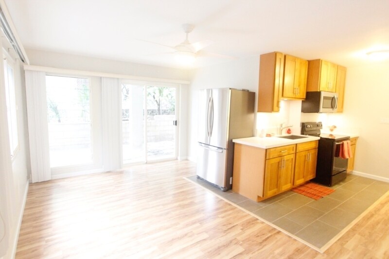 Building Photo - 923 Green St